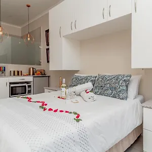 Sea Breeze Guest house Bloubergstrand