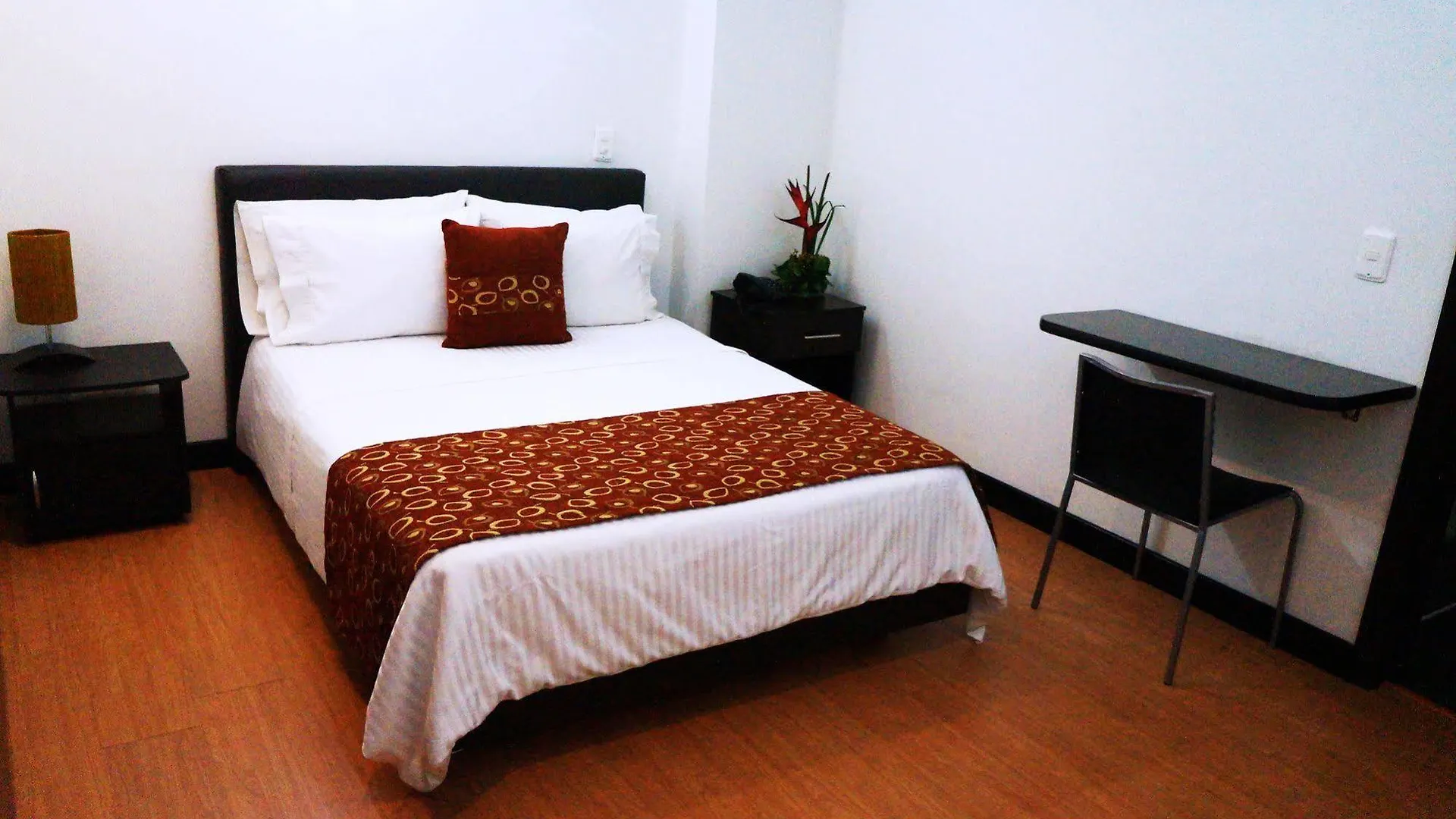 Hotel Airport Travel Bogota 3*,